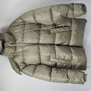 H&M Sage Green‎ Puffer Coat w Hood & Front Pockets